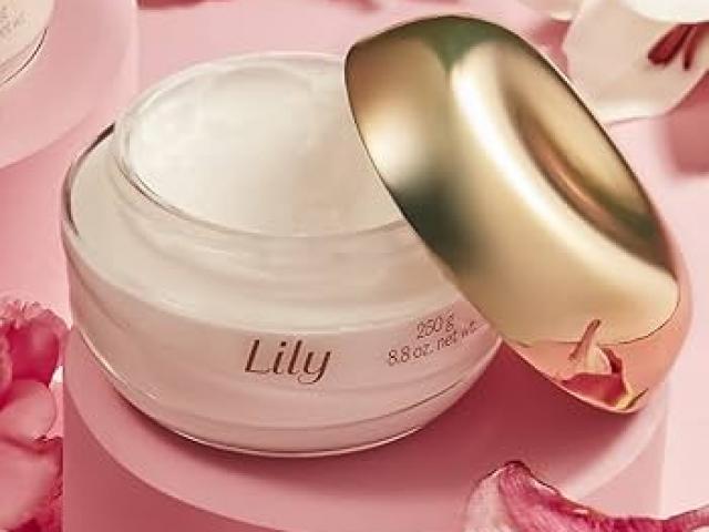 Crème Satinée Hydratante Lily – 250 g